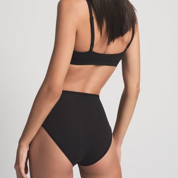 SKIMS fits everybody full brief color‎ Onyx (Black) size 4X NWT in packaging - Picture 3 of 6